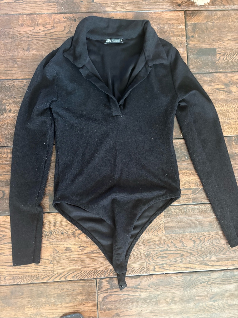 Zara Black V-Neck Long-Sleeve Bodysuit Sweater